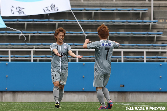 今季2点目のゴールでリードを広げた久富 賢（秋田）【明治安田Ｊ３ 第4節 YS横浜vs秋田】