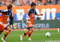 スペースを突く巧みなパスで先制点の起点となった山崎 亮平【明治安田Ｊ１ 1st 第6節 新潟vs磐田】