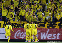 待望の先制点をファン・サポーターと喜ぶ柏の選手達【明治安田Ｊ１ 1st 第7節 Ｇ大阪vs柏】