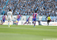 電光石火の先制点をマークしたネイサン バーンズ（FC東京）【明治安田Ｊ１ 1st 第7節 FC東京vs川崎Ｆ】