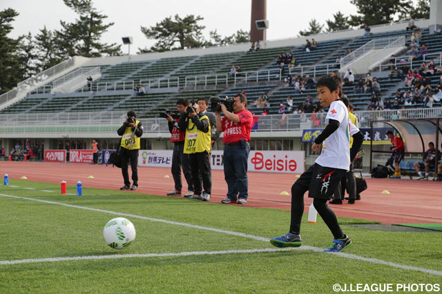 ドキドキのキックインセレモニー【明治安田Ｊ２ 第8節 群馬vs岡山】