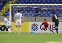 PKを右隅へ決め、リードを広げたサントス（水原三星）【ＡＣＬ GS MD5 Ｇ大阪vs水原三星】