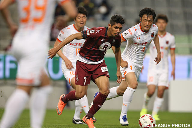 得意のドリブルから同点弾をお膳立てしたペドロ ジュニオール（神戸）【ＹＮＣ GS 第4節 神戸vs大宮】