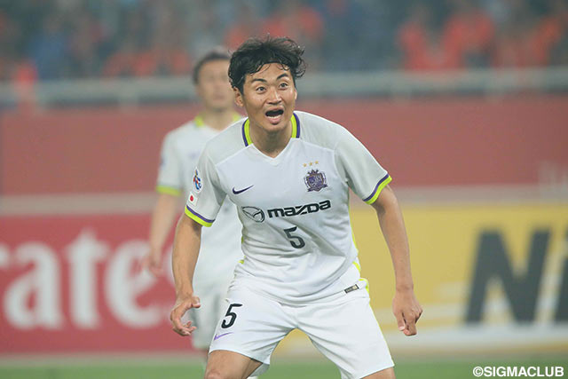 後方からのフィードで攻撃の起点となった千葉 和彦（広島）【ＡＣＬ GS MD5 山東魯能vs広島】