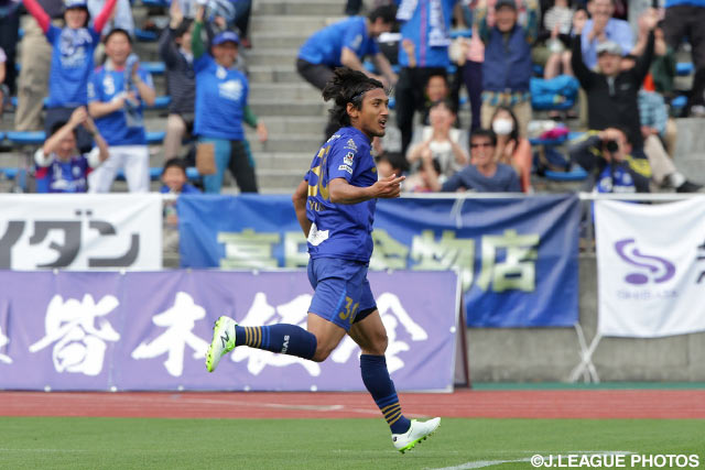 今季5点目となる殊勲の決勝点を挙げた中島 裕希（町田）【明治安田Ｊ２ 第9節 町田vs長崎】