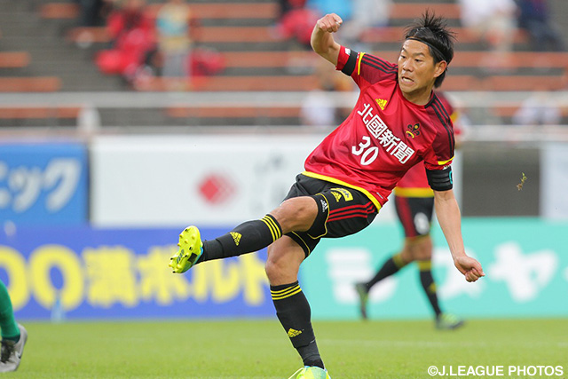 移籍後初ゴールで反撃の狼煙を上げた山﨑 雅人（金沢）【明治安田Ｊ２ 第9節 金沢vs岐阜】