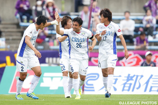 15分にCKを橋内 優也が頭で押し込み、幸先良く先制した徳島【明治安田Ｊ２ 第9節 京都vs徳島】