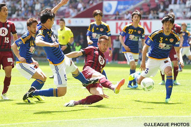 7分に渡邉 千真のゴールで幸先良く先制した神戸【明治安田Ｊ１ 1st 第8節 神戸vs仙台】