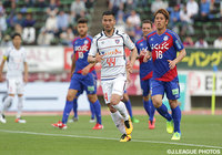 去年まで在籍した甲府との古巣対決となった阿部 拓馬（FC東京）【明治安田Ｊ１ 1st 第8節 甲府vsFC東京】