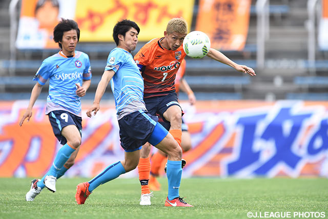 23分に今季初得点で均衡を破った佐藤 悠希（長野）【明治安田Ｊ３ 第6節 YS横浜vs長野】