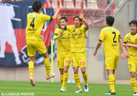 キレのあるドリブル突破から鮮やかに先制点を決めた伊東 純也（柏）【明治安田Ｊ１ 1st 第8節 鹿島vs柏】