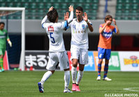 先制点となる今季3点目をPKで挙げたイバ（横浜FC）【明治安田Ｊ２ 第10節 長崎vs横浜FC】