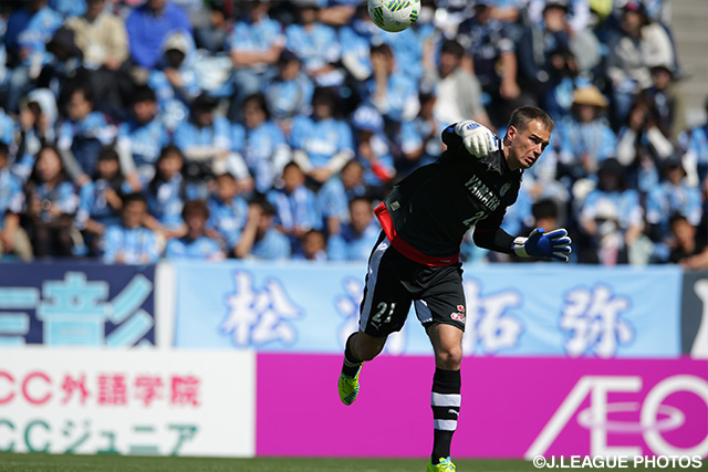 2試合連続の完封勝利に導いたカミンスキー（磐田）【明治安田Ｊ１ 1st 第9節 磐田vs広島】