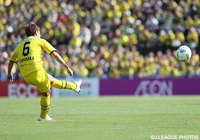 山中 亮輔のFKが直接ゴールネットを揺らし先制した柏【明治安田Ｊ１ 1st 第9節 柏vs神戸】