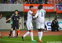 直接FKから圧巻の一撃で勝越し点を奪ったクリスティアーノ（甲府）【明治安田Ｊ１ 1st 第9節 新潟vs甲府】