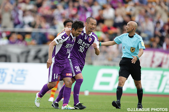 63分に今季初ゴールを決めた山瀬 功治（京都）【明治安田Ｊ２ 第11節 京都vs清水】
