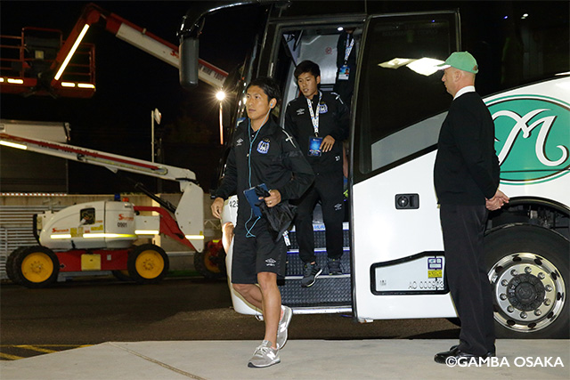 バスで会場入りするＧ大阪の選手たち【ＡＣＬ GS MD6 メルボルンビクトリーvsＧ大阪】