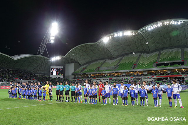 試合前に整列する両チームの選手たち【ＡＣＬ GS MD6 メルボルンビクトリーvsＧ大阪】