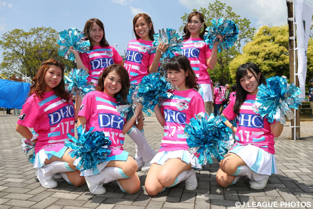 華麗なパフォーマンスで会場を盛り上げるサガンティーナの皆さん【明治安田Ｊ１ 1st 第10節 鳥栖vs湘南】