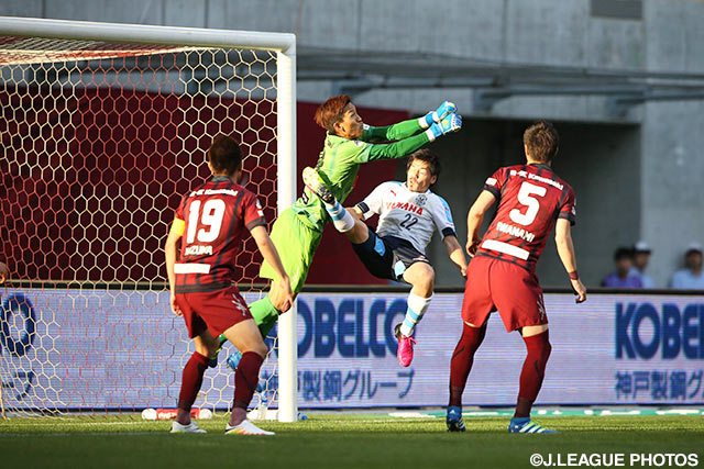 好セーブを連発し、追加点を許さなかったキム スンギュ（神戸）【明治安田Ｊ１ 1st 第10節 神戸vs磐田】