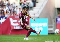 89分にPKを冷静に決め、試合を決定づけた渡邉 千真（神戸）【明治安田Ｊ１ 1st 第10節 神戸vs磐田】