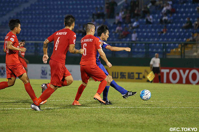 巧みなフェイントから鋭いシュートで2点目を奪った前田 遼一（FC東京）【ＡＣＬ GS MD6 ビンズオンvsFC東京】