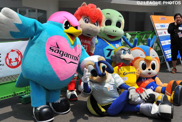 九州の各クラブマスコットが長崎に集結！【明治安田Ｊ２ 第12節 長崎vs岡山】