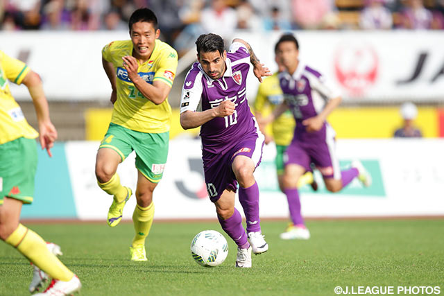 今季2度目の先発で先制点に絡んだエスクデロ 競飛王（京都）【明治安田Ｊ２ 第12節 京都vs千葉】