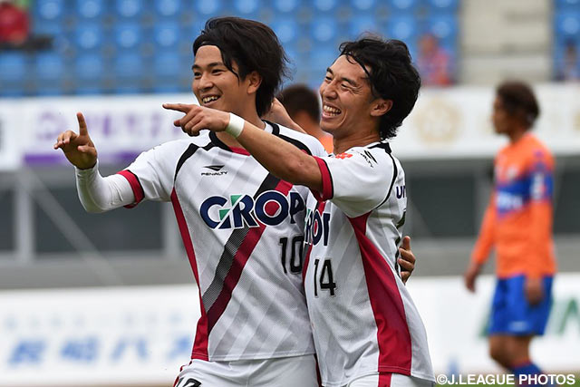 流れるような崩しから先制点を流し込んだ押谷 祐樹（岡山 #14）【明治安田Ｊ２ 第12節 長崎vs岡山】