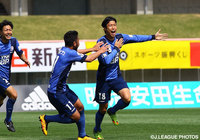 58分に均衡を破る今季初ゴールを決めた吉井 直人（富山）【明治安田Ｊ３ 第8節 富山vs長野】