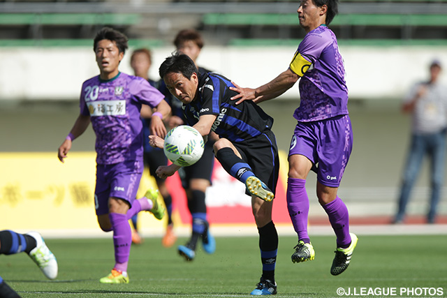 3試合ぶりの先発出場となった二川 孝広（Ｇ大23）【明治安田Ｊ３ 第8節 Ｇ大23vs藤枝】