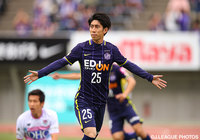 試合開始2分でゴールを決めた茶島 雄介（広島）【明治安田Ｊ１ 1st 第11節 広島vs鳥栖】