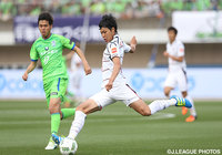 湘南攻撃陣を完全に封じた丸山 祐市（FC東京）【明治安田Ｊ１ 1st 第11節 湘南vsFC東京】