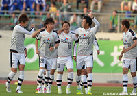 開始4分に直接FKを決めた大前 元紀（清水）【明治安田Ｊ２ 第12節 岐阜vs清水】