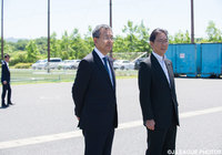 5月12日は大分トリニータの練習場を訪問しました【村井 満Ｊリーグチェアマンが熊本、大分を訪問】