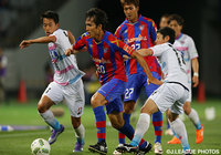 75分の交代まで前線で体を張った前田 遼一（FC東京）【明治安田Ｊ１ 1st 第12節 FC東京vs鳥栖】