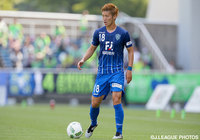 古巣相手に果敢なプレーを披露した亀川 諒史（福岡）【明治安田Ｊ１ 1st 第12節 福岡vs湘南】