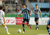 華麗なループシュートで3点目を決めたエウシーニョ（川崎Ｆ）【明治安田Ｊ１ 1st 第12節 川崎Ｆvs神戸】