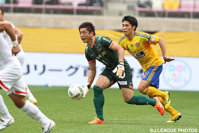 ゴールを死守し、3試合ぶりの無失点に貢献した加藤 順大（大宮）【明治安田Ｊ１ 1st 第12節 仙台vs大宮】