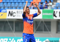 FKを直接決めて同点とした李 栄直（長崎）【明治安田Ｊ２ 第13節 長崎vs山形】