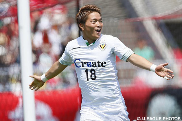 3分に電光石火の先制ボレーを決めた高木 大輔（東京Ｖ）【明治安田Ｊ２ 第13節 金沢vs東京Ｖ】
