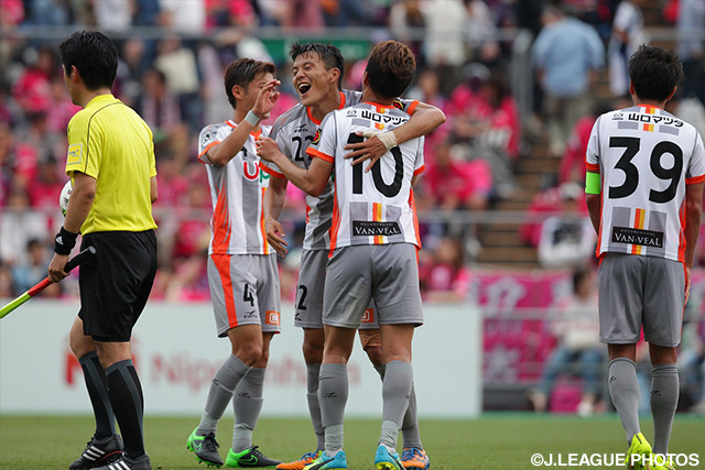 アウェイで４ゴールを奪った山口が３位に浮上【明治安田Ｊ２ 第13節 Ｃ大阪vs山口】