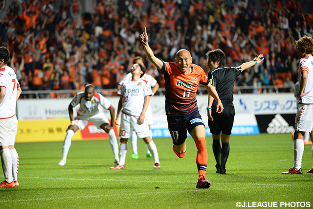 89分の土壇場に決勝ゴールを決めた勝又 慶典（長野）【明治安田Ｊ３ 第9節 長野vs福島】