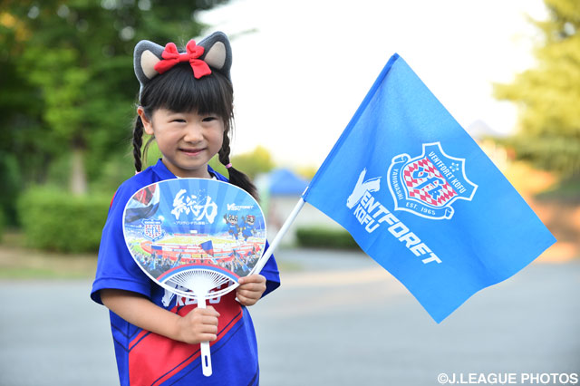 甲府のちびっ子サポーターはもう夏仕様!?【ＹＮＣ GS 第5節 甲府vs神戸】