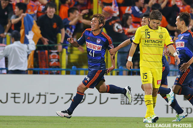 小塚 和季のボレーシュートで新潟が勝ち越しに成功【ＹＮＣ GS 第5節 柏vs新潟】