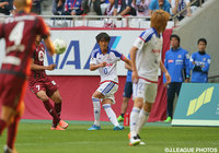 正確無比なFKで先制点を演出した中村 俊輔（横浜FM）【明治安田Ｊ１ 1st 第13節 神戸vs横浜FM】