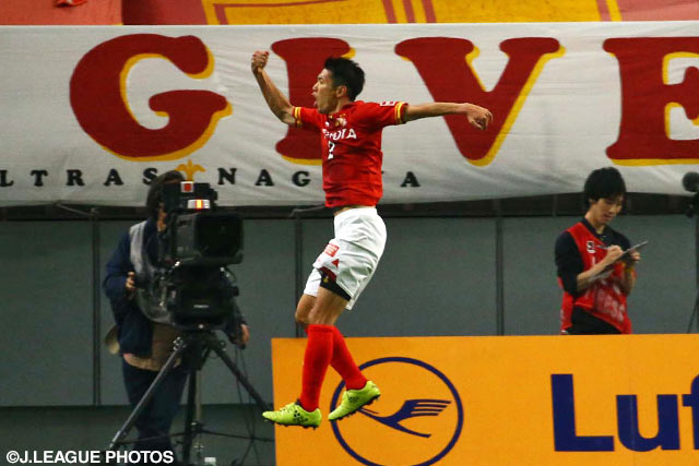 竹内 彬がCKを頭で押し込み再びリードを奪った名古屋【明治安田Ｊ１ 1st 第13節 名古屋vs鹿島】