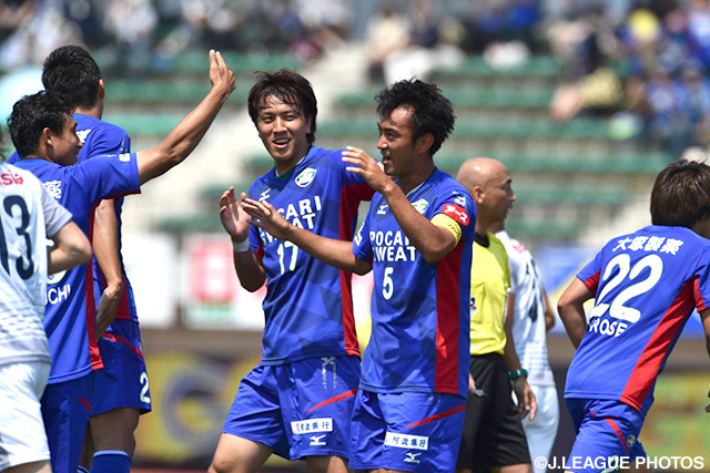 CKから先制ヘッドを決めた石井 秀典（徳島）【明治安田Ｊ２ 第14節 徳島vs群馬】