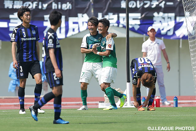 31分に決勝点となるヘディングシュートを決めた井上 平（相模原 #7）【明治安田Ｊ３ 第10節 Ｇ大23vs相模原】