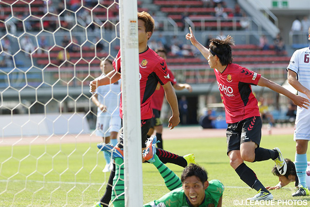 57分に今季初ゴールを頭で決めた金 弘淵（福島）【明治安田Ｊ３ 第10節 福島vs琉球】